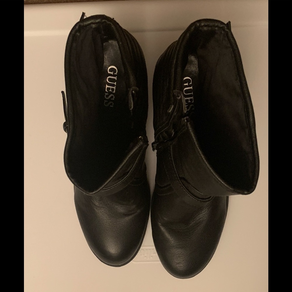 Guess Boots - Picture 3 of 14